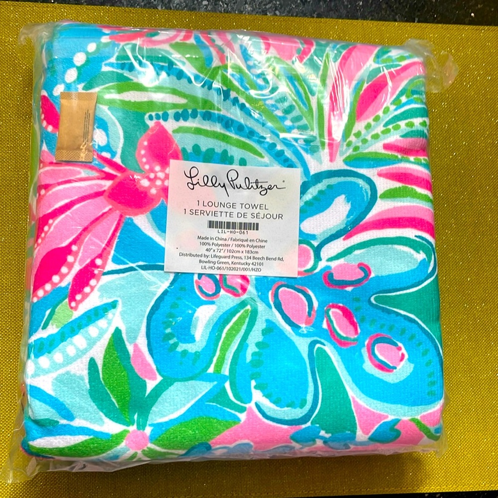 Lilly Pulitzer Lounge Towel